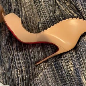 Christian Louboutin size 40